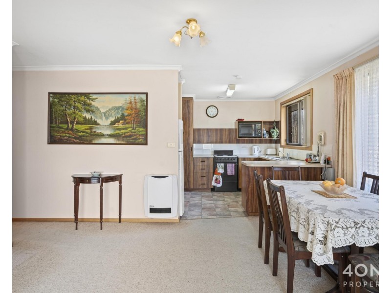 2/2 Fehlrich Court, Granton TAS 7030