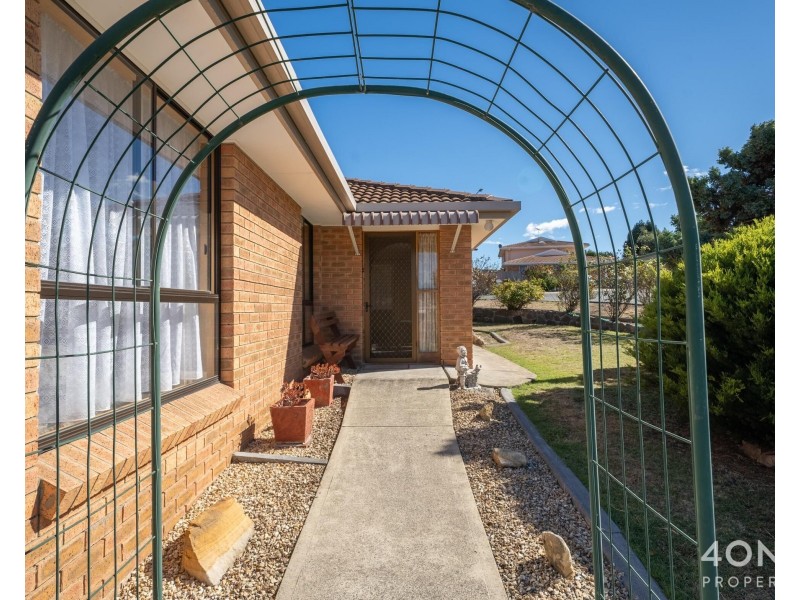 2/2 Fehlrich Court, Granton TAS 7030