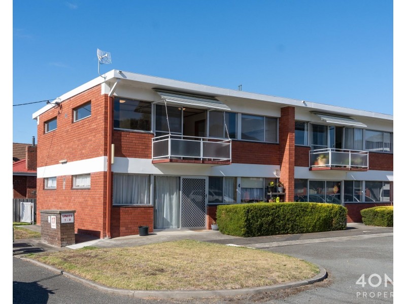 8/17 Queen Street, Sandy Bay TAS 7005