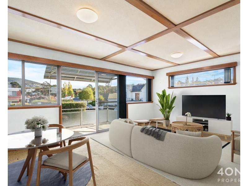 8/17 Queen Street, Sandy Bay TAS 7005