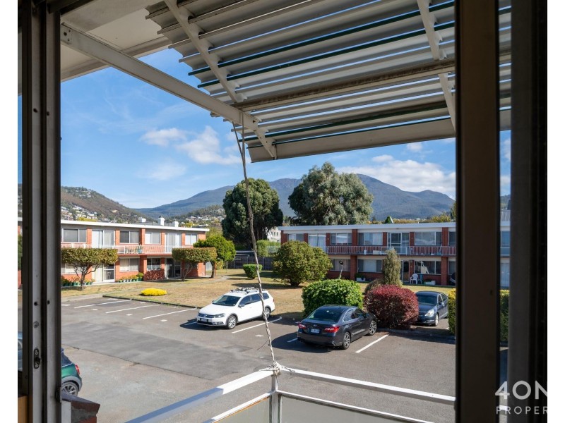 8/17 Queen Street, Sandy Bay TAS 7005
