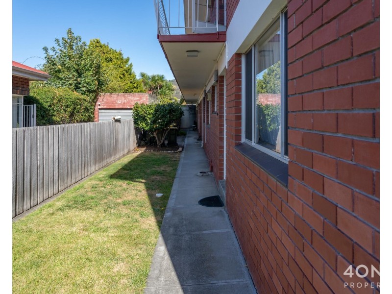 8/17 Queen Street, Sandy Bay TAS 7005