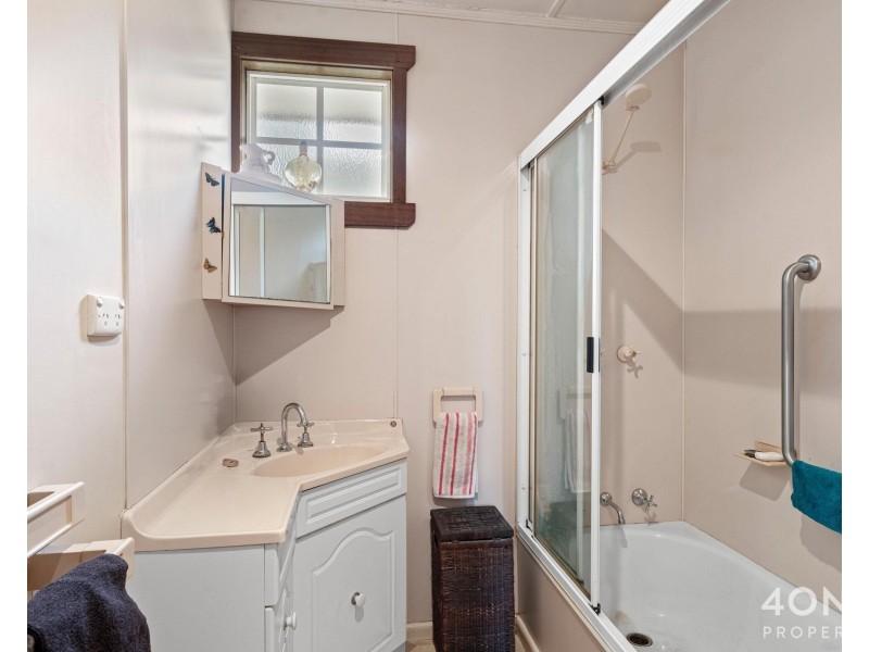 20 Rosbar Street, Claremont TAS 7011