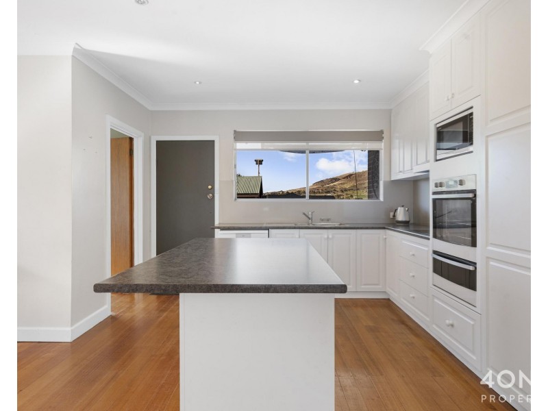 32 Jubilee Avenue, Brighton TAS 7030