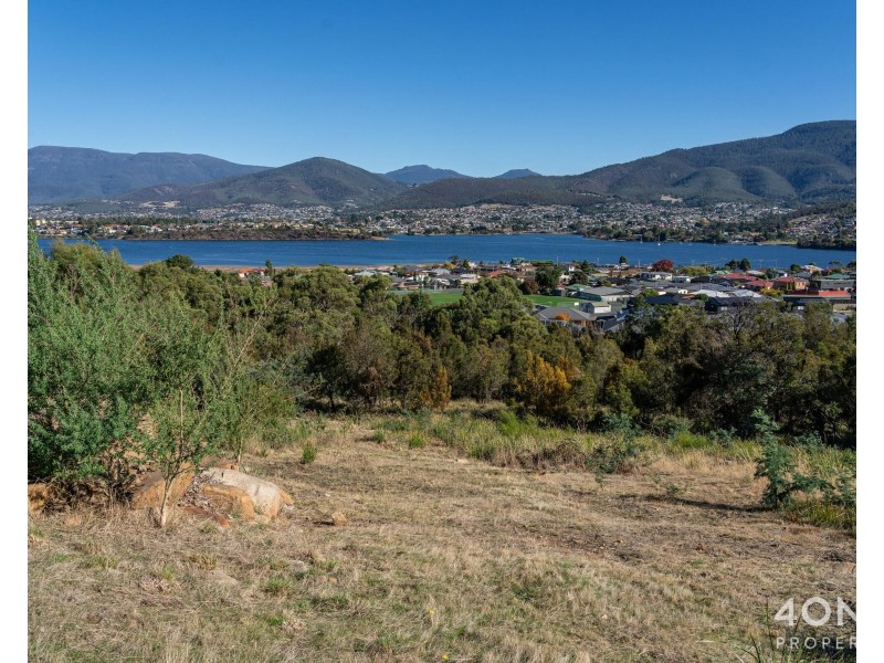 32 Grevillea Avenue, Old Beach TAS 7017