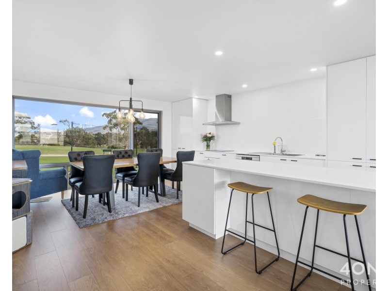 60/1B Bournville Crescent, Claremont TAS 7011