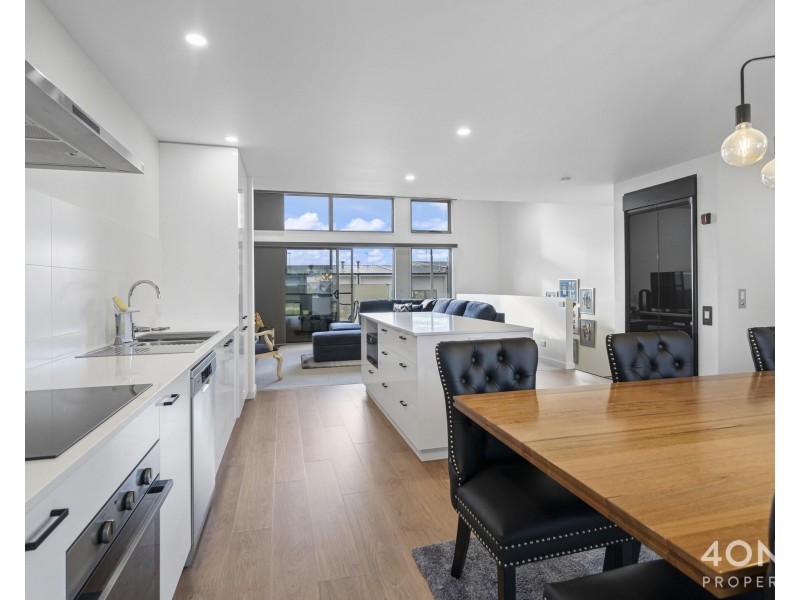 60/1B Bournville Crescent, Claremont TAS 7011