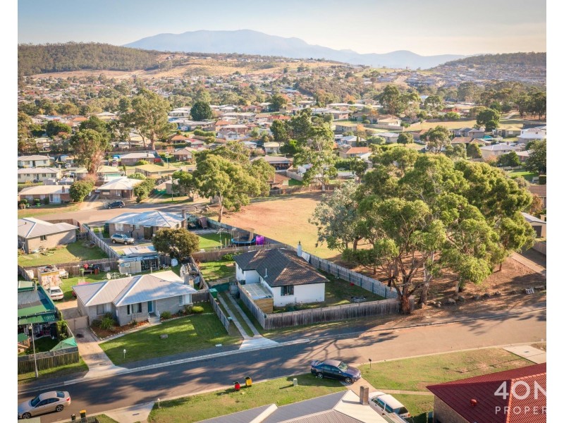 2 Greenlane Avenue, Clarendon Vale TAS 7019