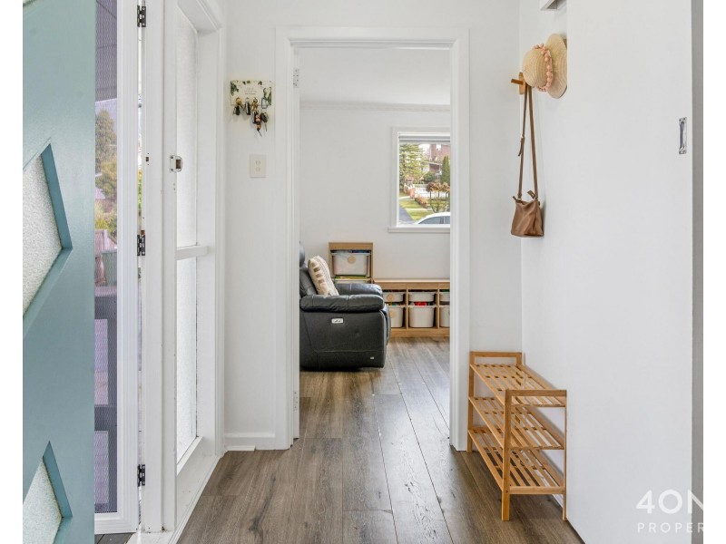 32 Catherine Street, Berriedale TAS 7011