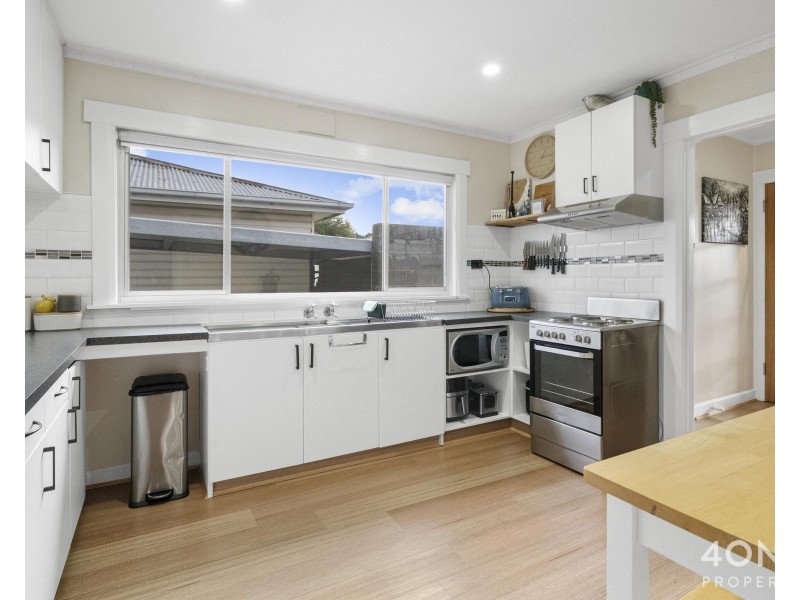 76 Hilton Road, Claremont TAS 7011