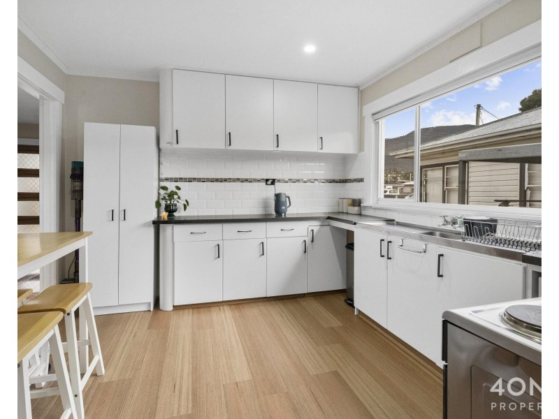 76 Hilton Road, Claremont TAS 7011
