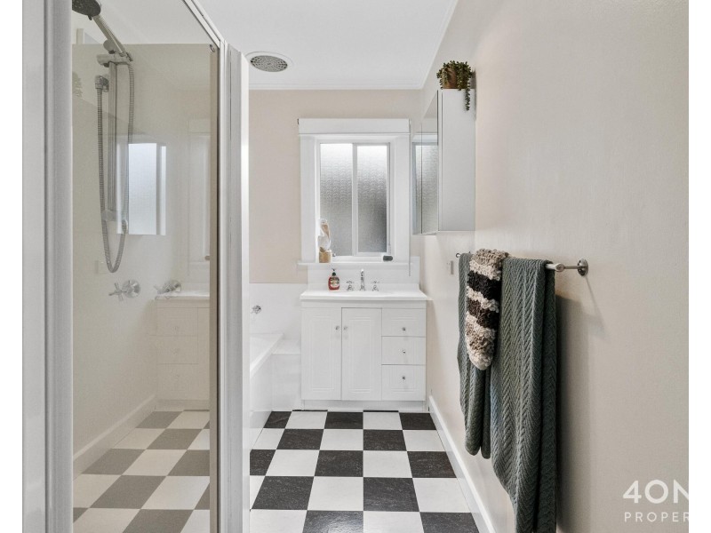 76 Hilton Road, Claremont TAS 7011