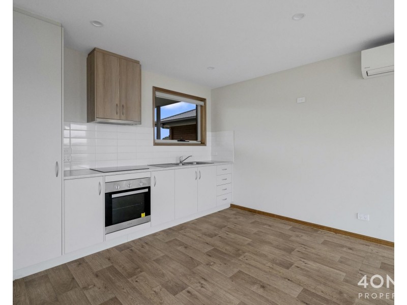 203 Lamprill Circle, Herdsmans Cove TAS 7030