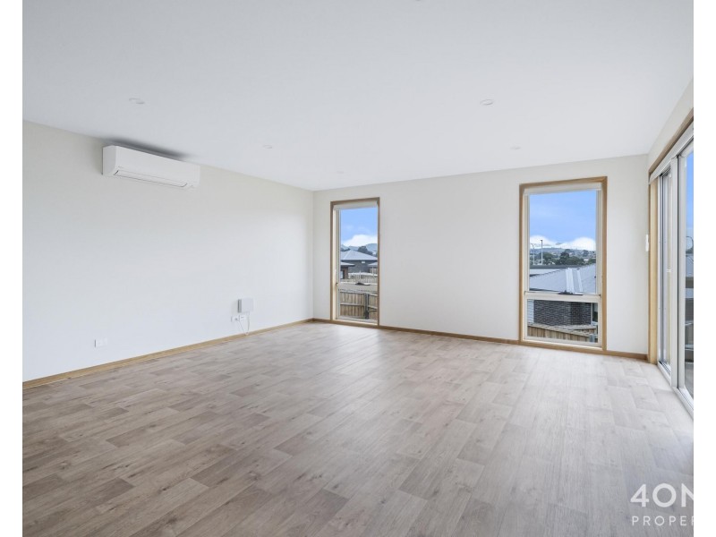 203 Lamprill Circle, Herdsmans Cove TAS 7030