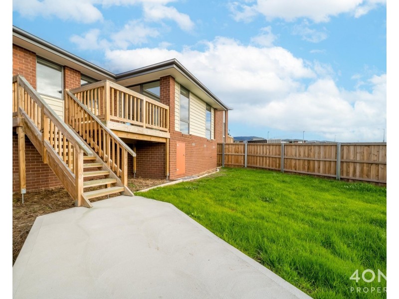 203 Lamprill Circle, Herdsmans Cove TAS 7030