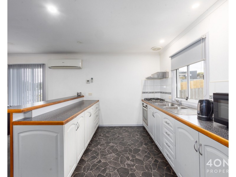 39 Bass Street, Warrane TAS 7018