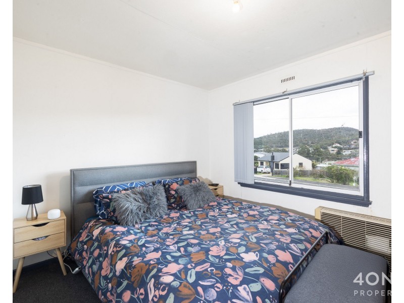 39 Bass Street, Warrane TAS 7018