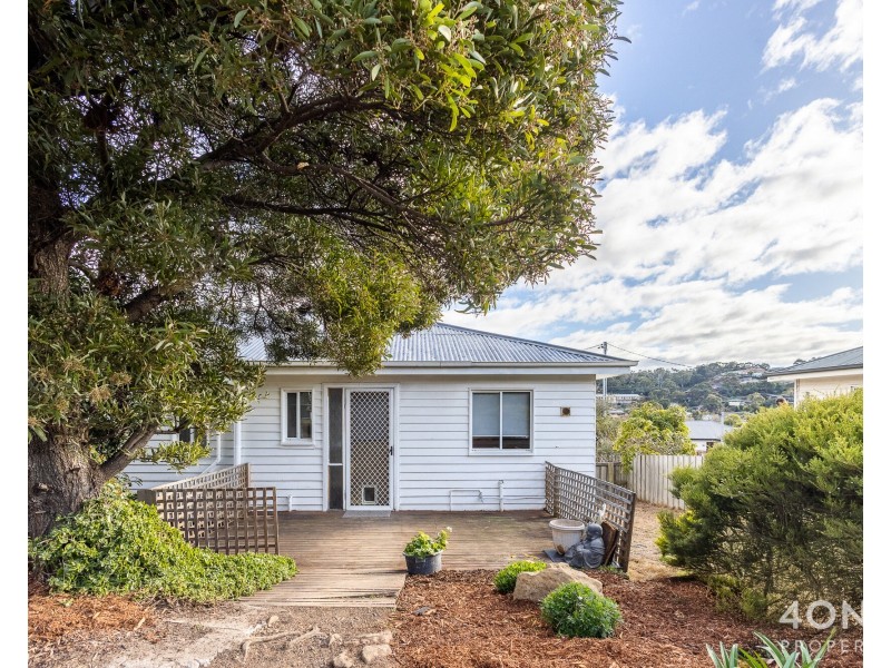 39 Bass Street, Warrane TAS 7018