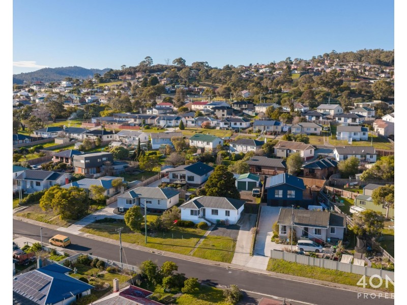 39 Bass Street, Warrane TAS 7018