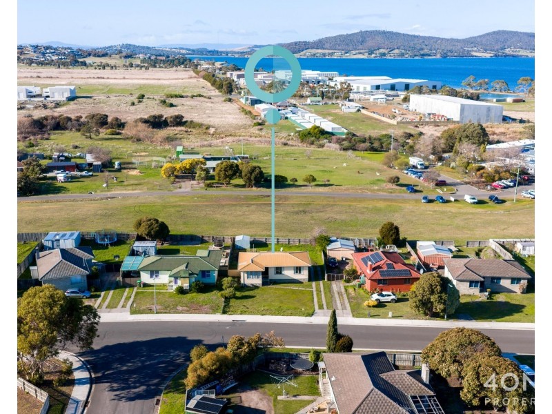 74 Duntroon Drive, Rokeby TAS 7019