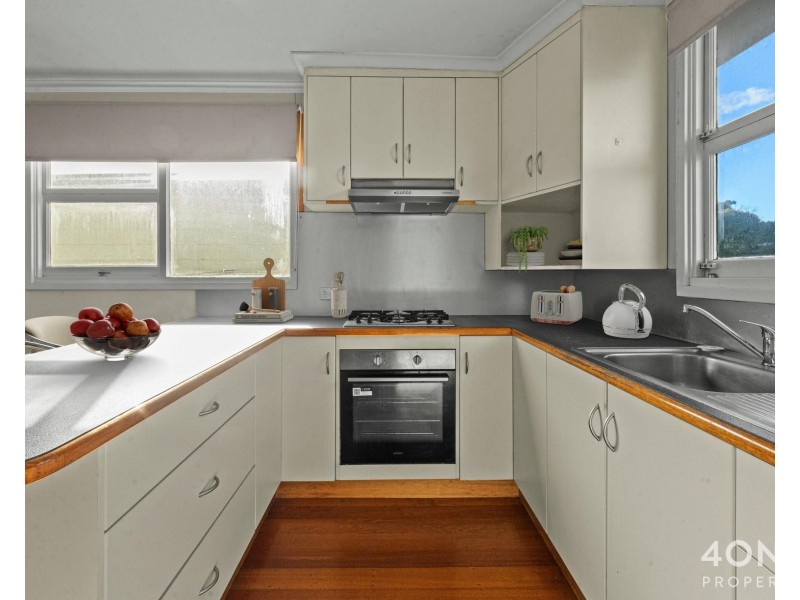 74 Duntroon Drive, Rokeby TAS 7019
