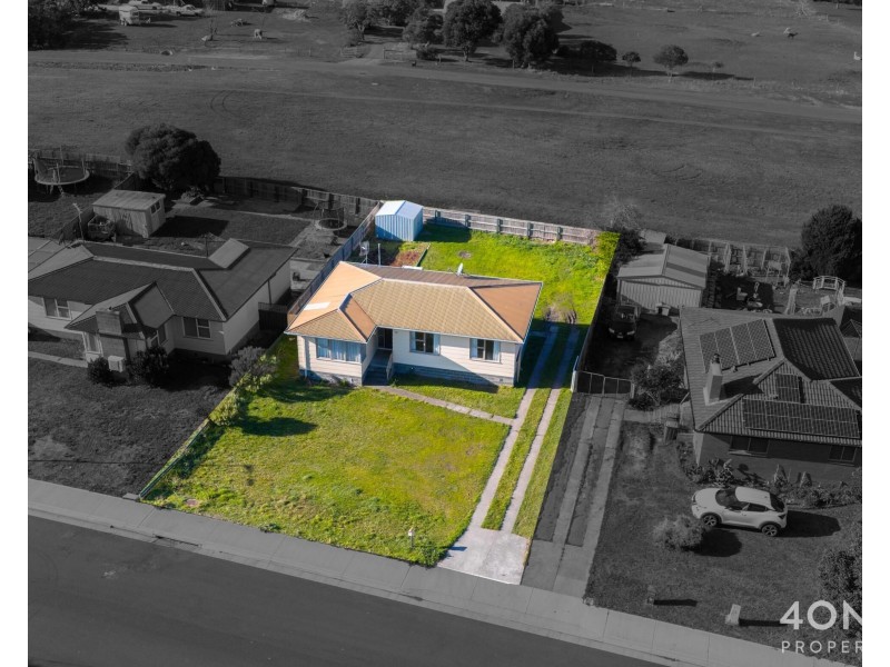 74 Duntroon Drive, Rokeby TAS 7019