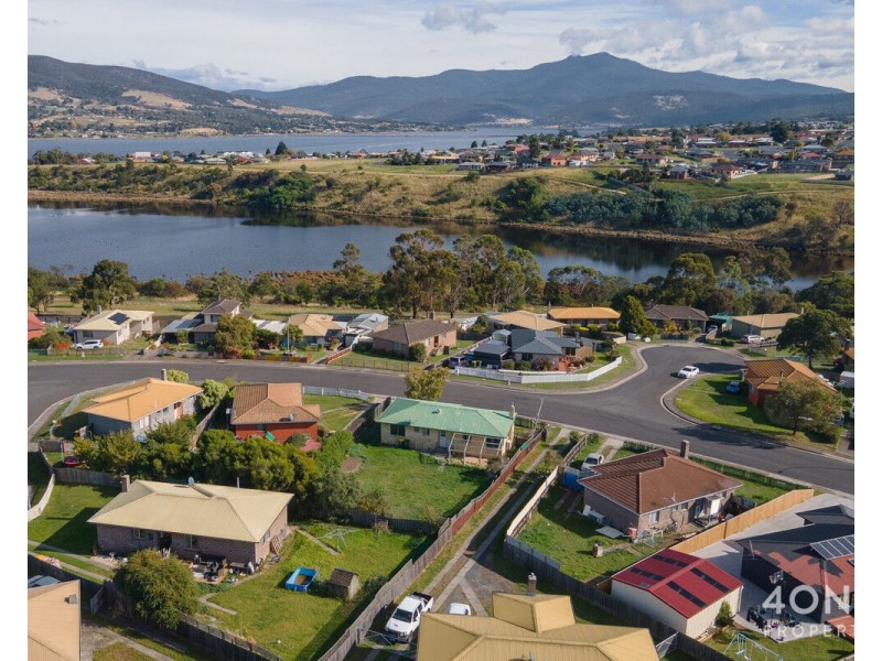 52 Fisher Drive, Herdsmans Cove TAS 7030