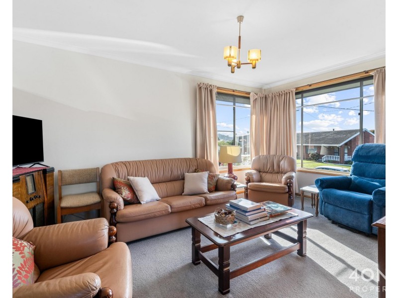 27 Falcon Road, Claremont TAS 7011