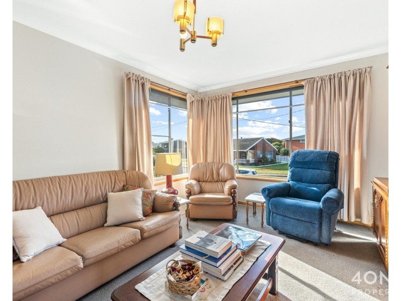 27 Falcon Road, Claremont TAS 7011