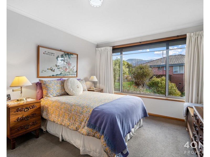 27 Falcon Road, Claremont TAS 7011
