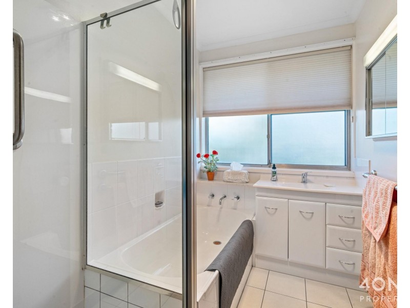 27 Falcon Road, Claremont TAS 7011
