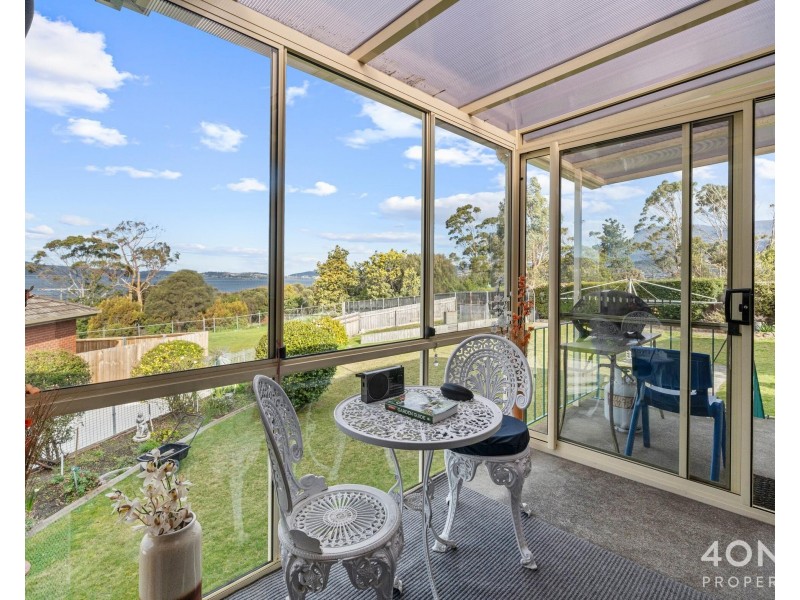 27 Falcon Road, Claremont TAS 7011
