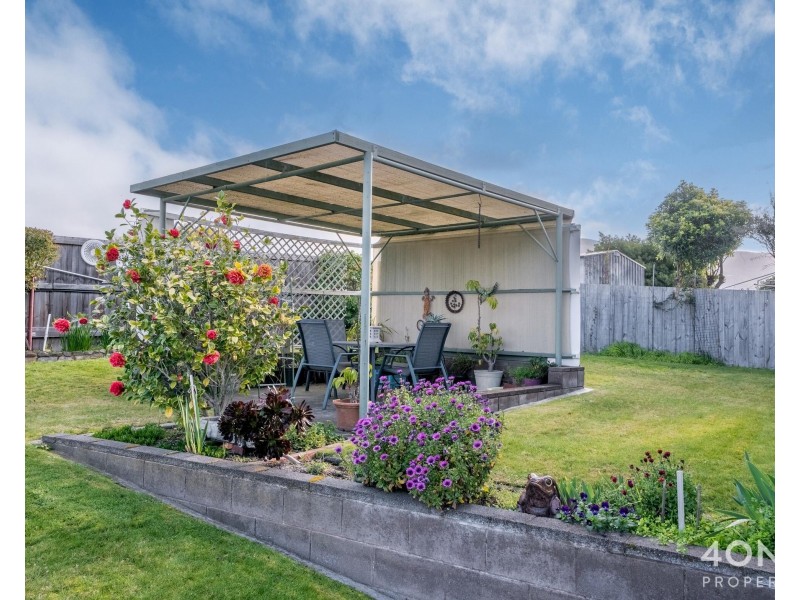 27 Falcon Road, Claremont TAS 7011
