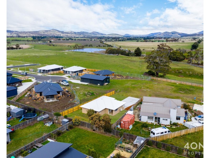 13 Cockatoo Place, Campania TAS 7026