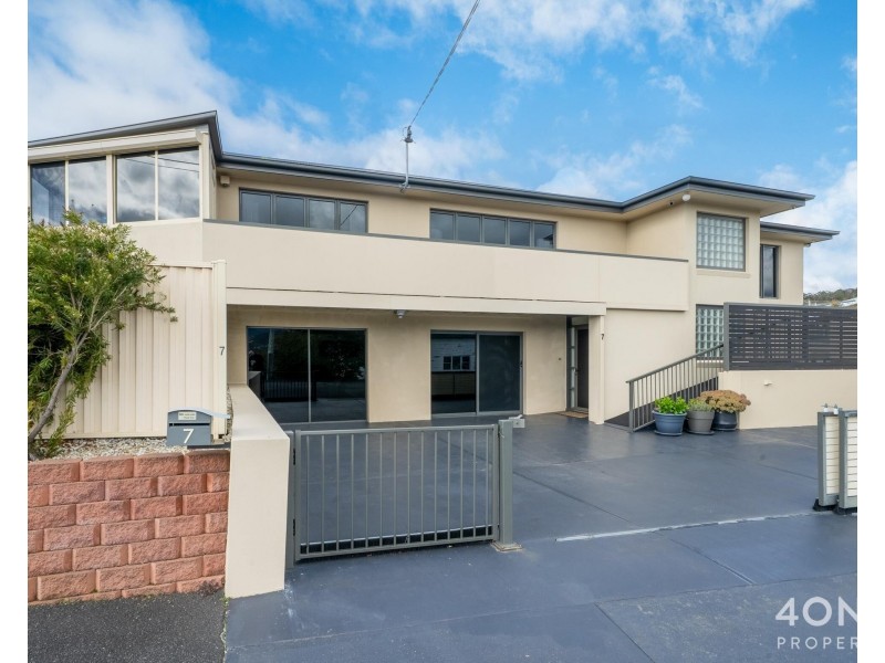 7 Tenth Avenue, West Moonah TAS 7009
