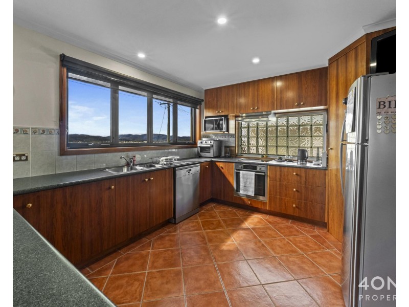 7 Tenth Avenue, West Moonah TAS 7009