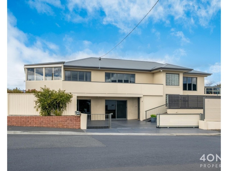 7 Tenth Avenue, West Moonah TAS 7009