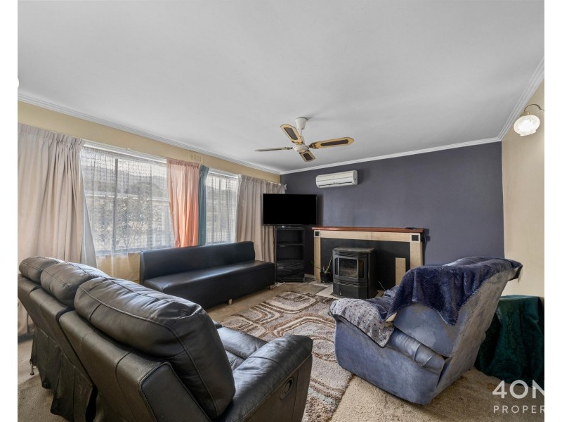 9 Bristol Road, Claremont TAS 7011
