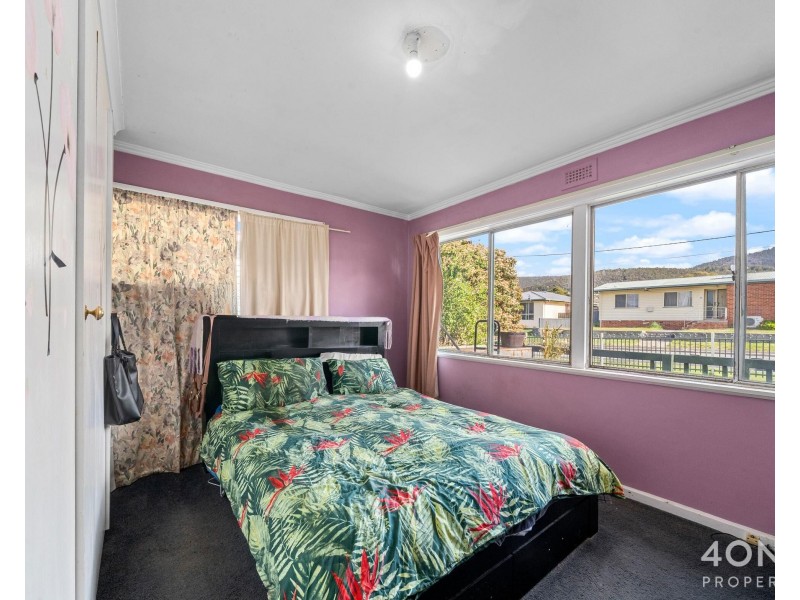 9 Bristol Road, Claremont TAS 7011