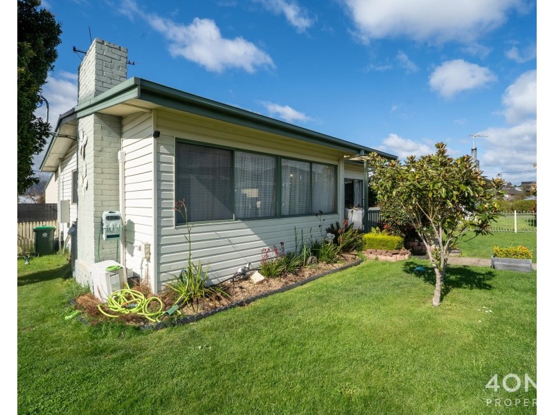 9 Bristol Road, Claremont TAS 7011