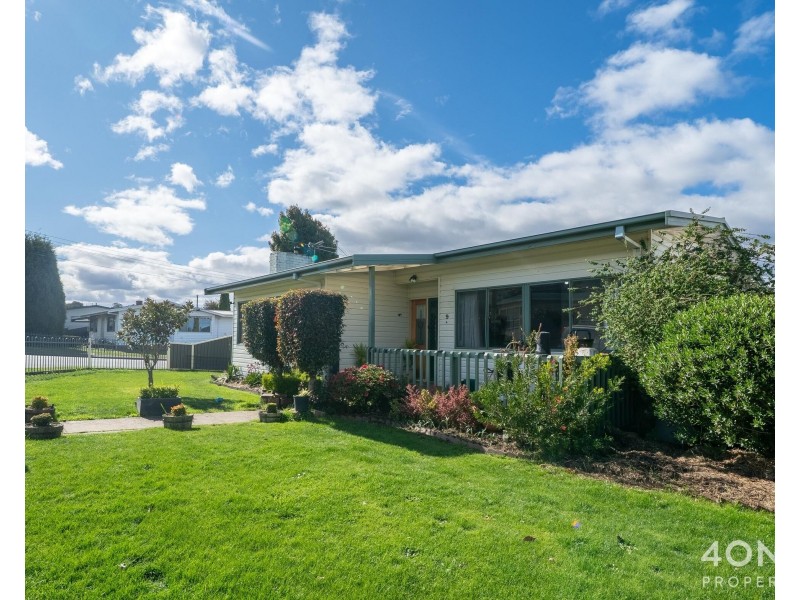 9 Bristol Road, Claremont TAS 7011