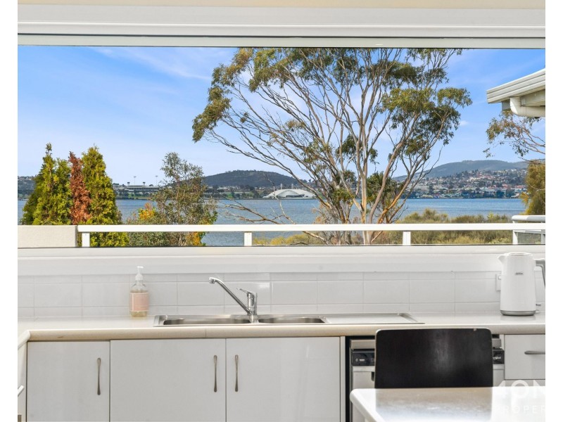 31 Falcon Road, Claremont TAS 7011