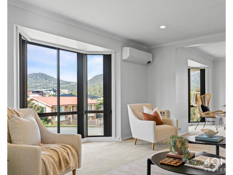 23 Clives Avenue, Old Beach TAS 7017