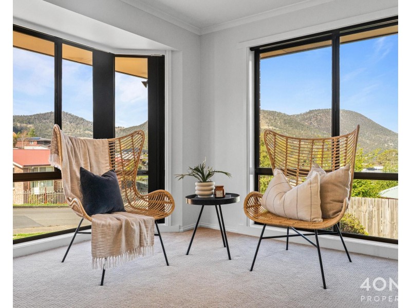 23 Clives Avenue, Old Beach TAS 7017