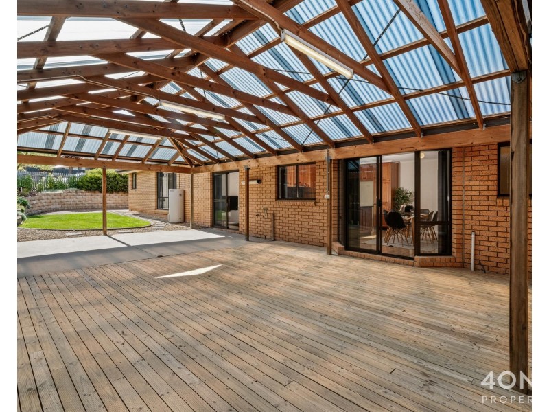 23 Clives Avenue, Old Beach TAS 7017