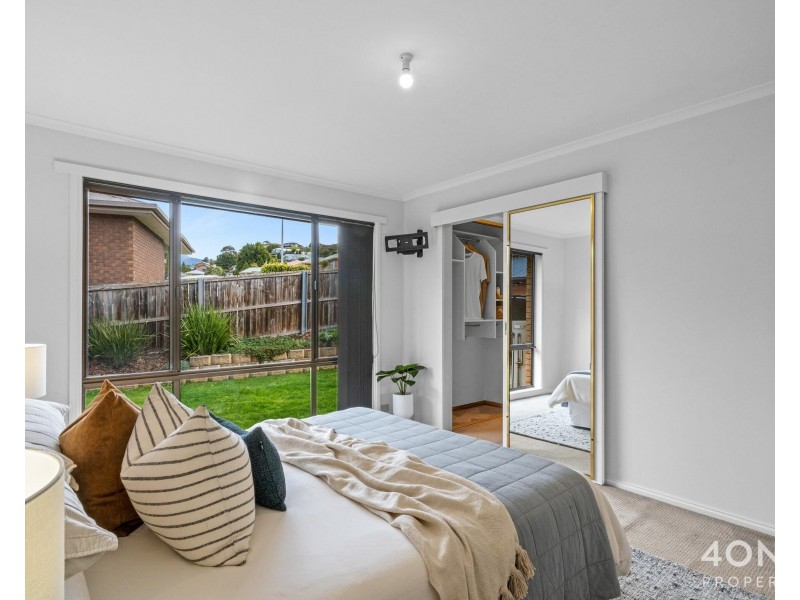 23 Clives Avenue, Old Beach TAS 7017