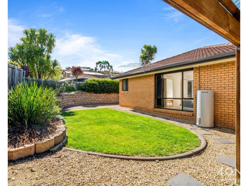 23 Clives Avenue, Old Beach TAS 7017