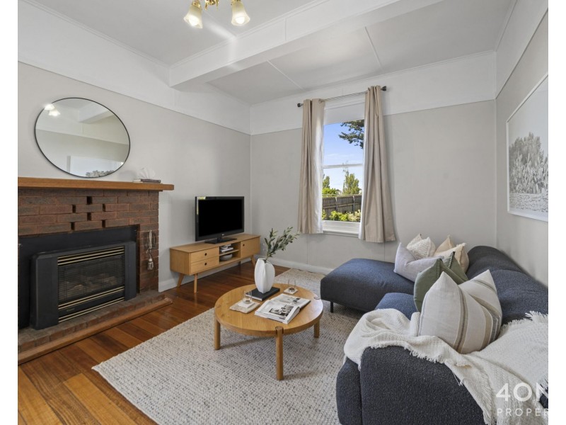 11 Main Road, Claremont TAS 7011