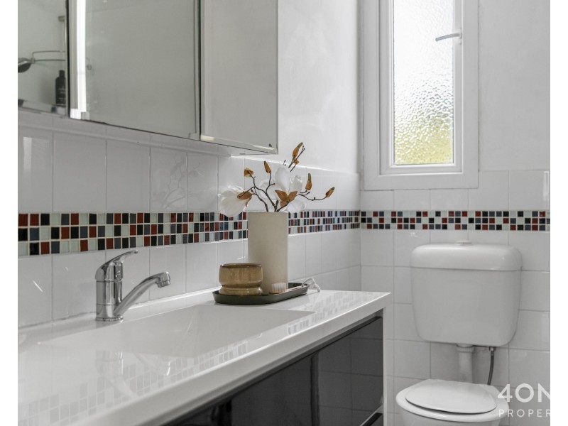 11 Main Road, Claremont TAS 7011