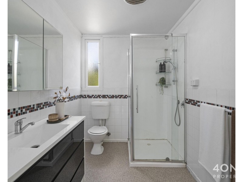 11 Main Road, Claremont TAS 7011